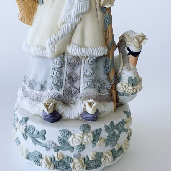 ABC Dist. Victorian Santa #16092 Christmas Swan Roses Music Box Figurine - Picture 9 of 12